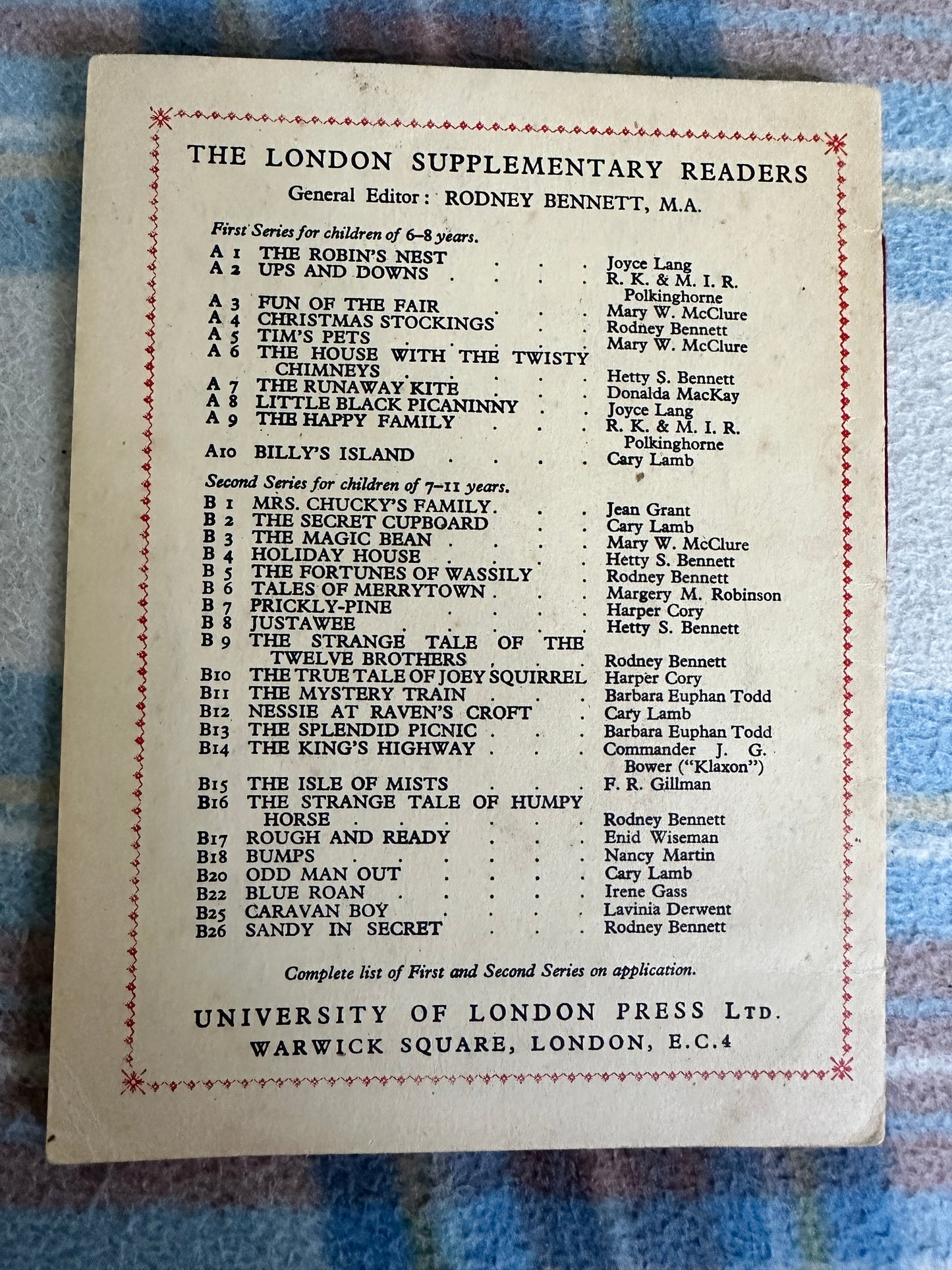 1940’s The House With The Twisty Chimneys - Hettie S. Bennett(A6 London Supplementary Readers) University of London Press