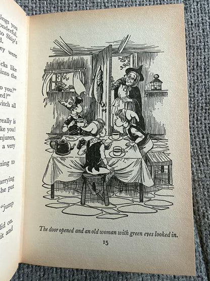 1968 Brownie Tales - Enid Blyton (Collins) Junior Story Books