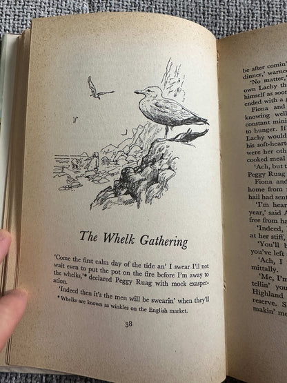1975*1st* Beautiful Just! - Lillian Beckwith (Douglas Hall illustration) Hutchinson