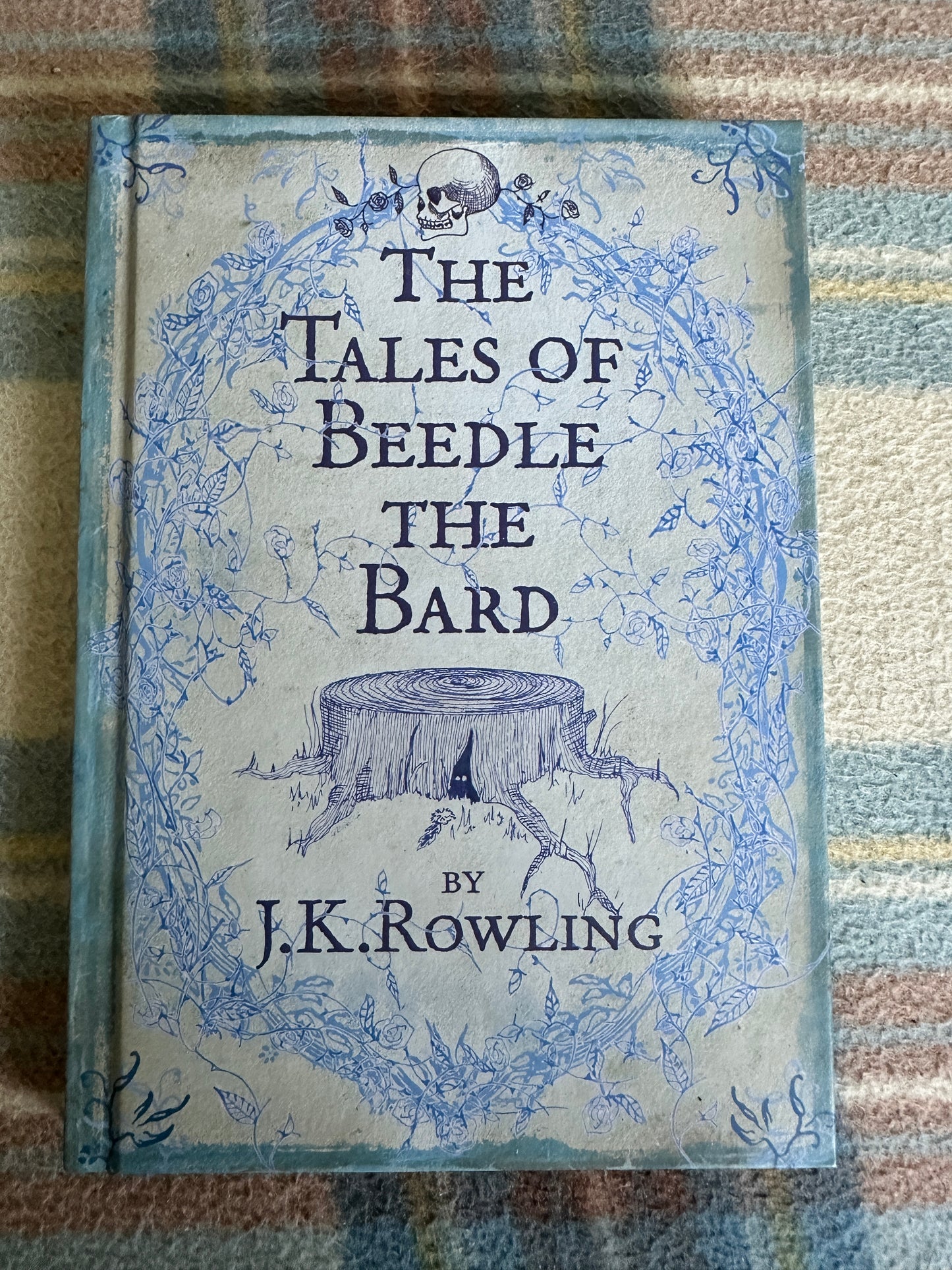 2008*1st* The Tales Of Beedle The Bard - J. K. Rowling(Children’s High Level Group)