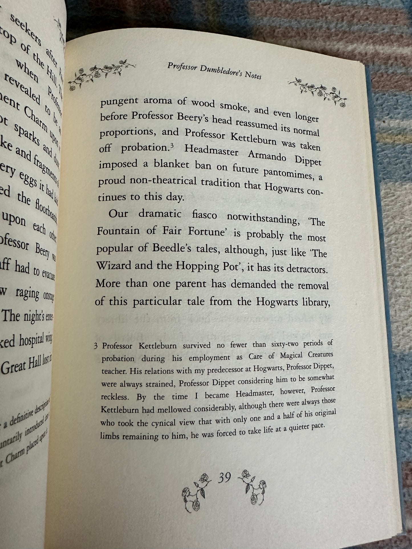 2008*1st* The Tales Of Beedle The Bard - J. K. Rowling(Children’s High Level Group)