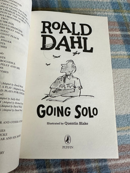 2016 Going Solo - Roald Dahl(Cover by Quentin Blake) Puffin