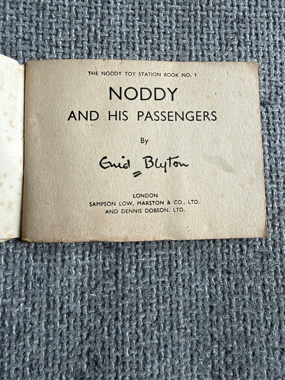 1956 Noddy & His Passengers (Toy Station Book 1) Enid Blyton (Harmsen Van der Beek illust) Sampson Low