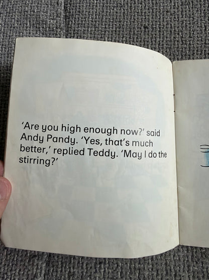 1984 Andy Pandy & The Gingerbread Man - Maria Bird (Matvyn Wright illust) Hodder & Stoughton