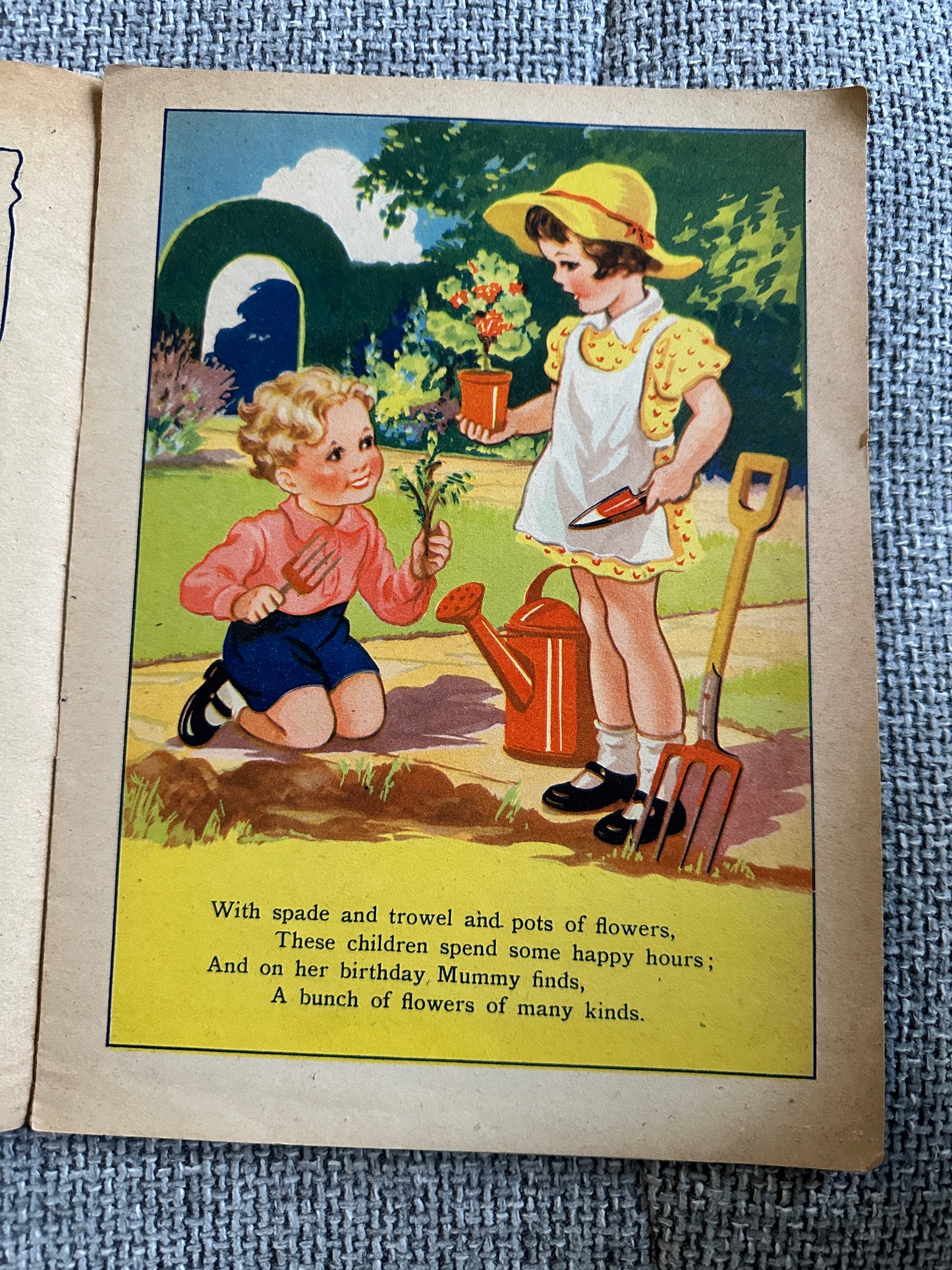 1955 Little Pets Stories Rhymes & Pictures(Printed in England)