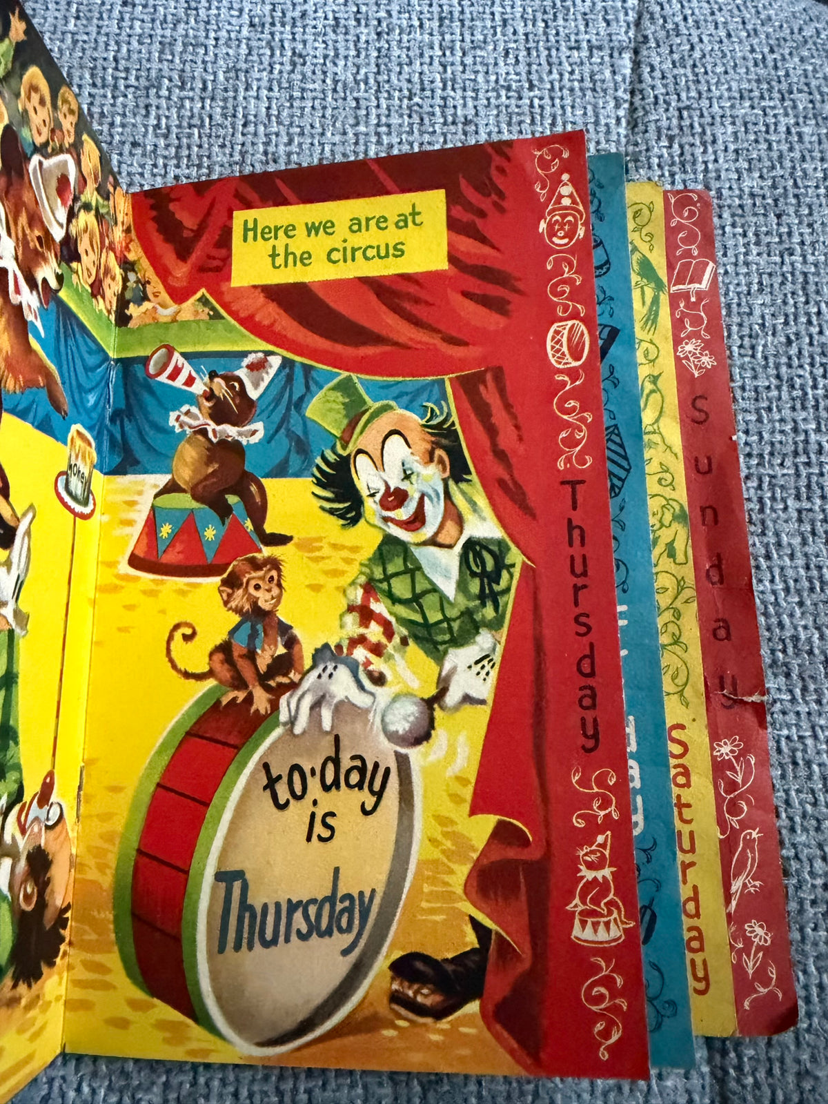 1950’s Happy Days Calander Leaflet Book - Justin Michman (The Children’s Press)