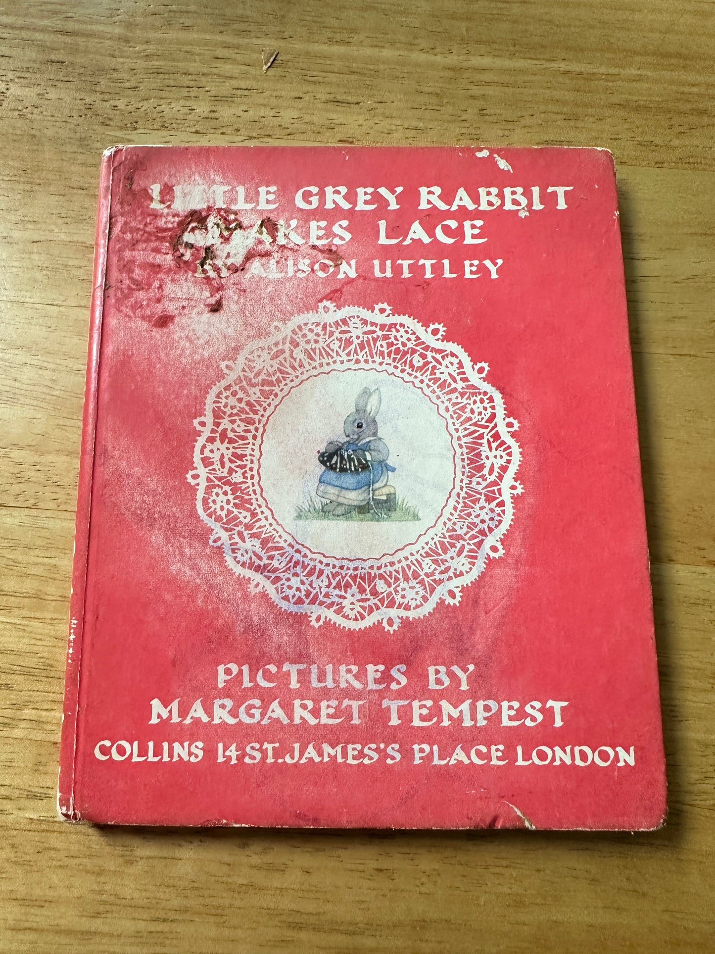 1955 Little Grey Rabbit Makes Lace - Alison Uttley(Margaret Tempest illustration) Collins