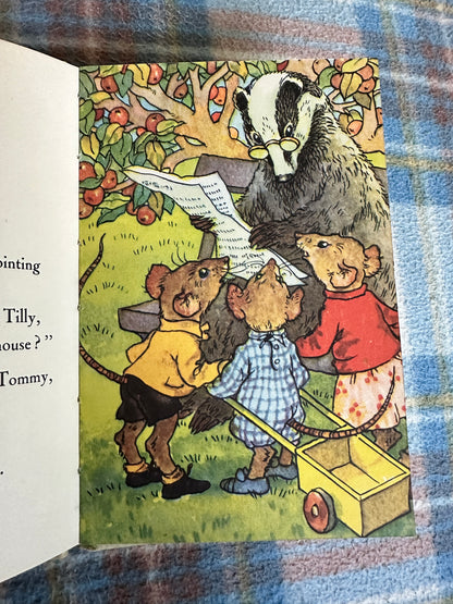 1951 Mr. Badger To The Rescue(Series 401 Ladybird)A. J. MacGregor & W. Perring(Wills & Hepworth)