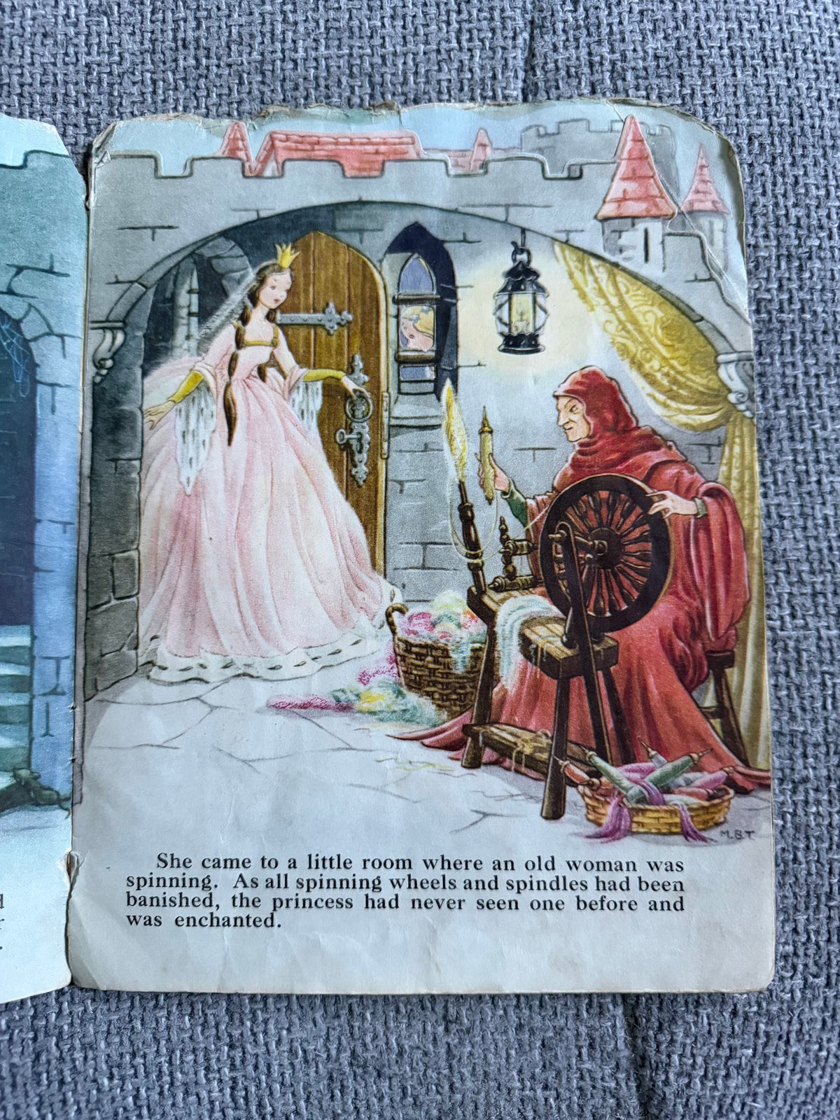 1960’s Sleeping Beauty - Molly B. Thomson ( A Kiddie Kut Book) Collins Clear type Press