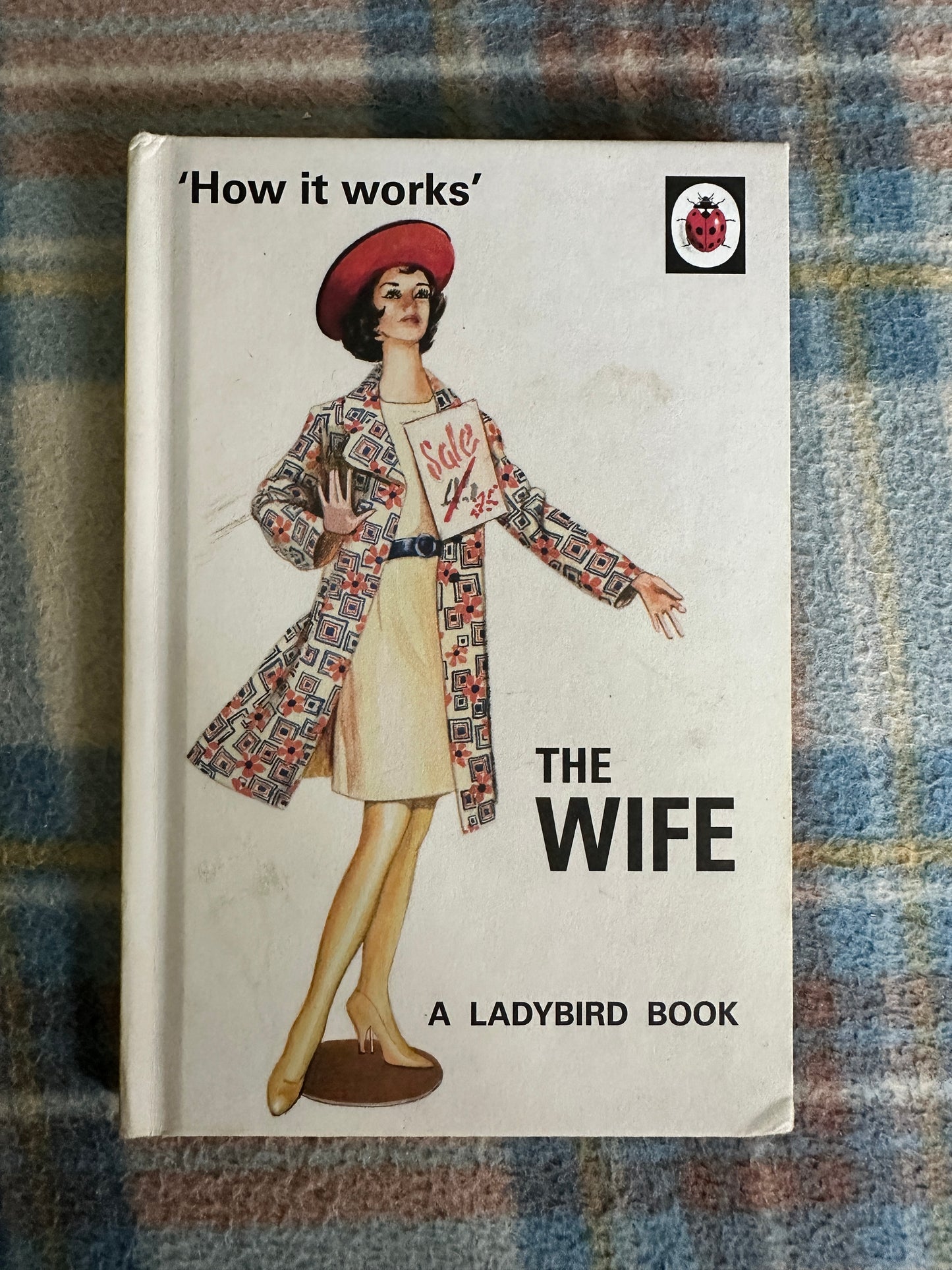 2015 The Wife(How It Works)(Series 999) J.A. Hazeley & J. P. Morris(Ladybird Books)