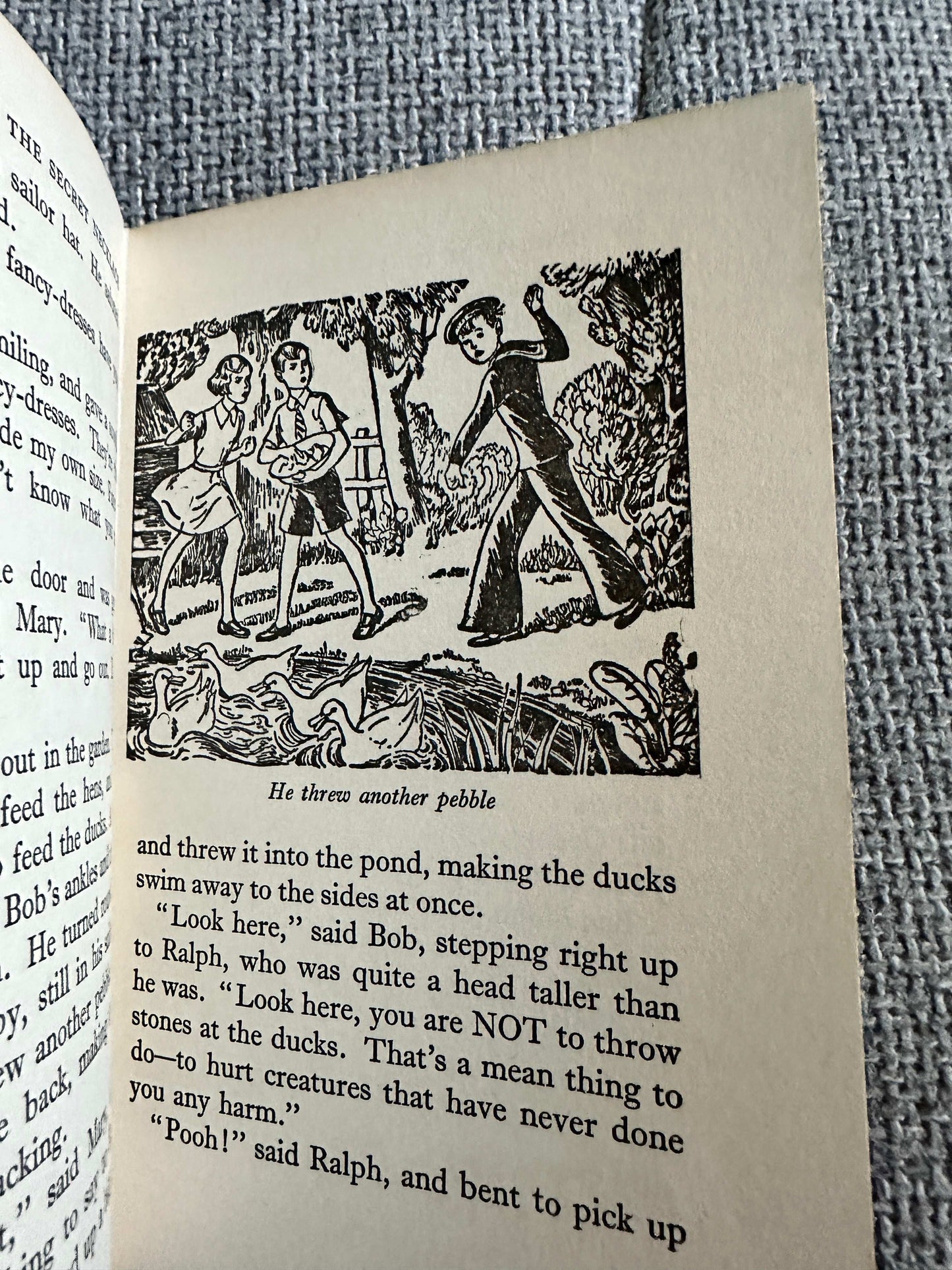 1964 The Secret Necklace - Enid Blyton (Isabel Veevers Illust) Lutterworth Press