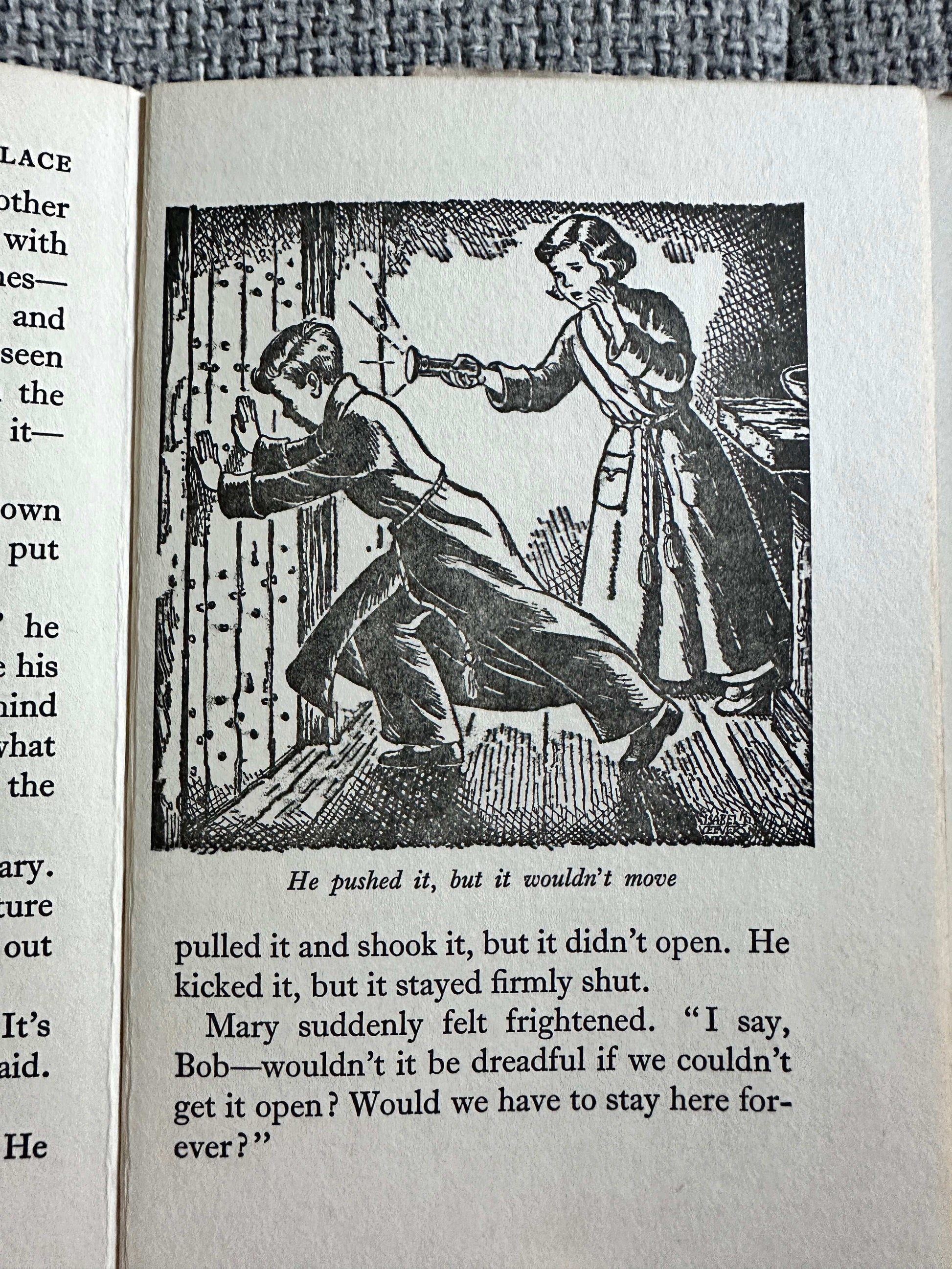 1964 The Secret Necklace - Enid Blyton (Isabel Veevers Illust) Lutterworth Press