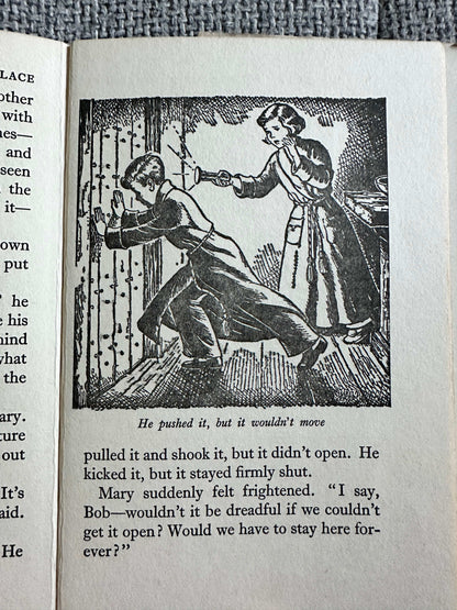 1964 The Secret Necklace - Enid Blyton (Isabel Veevers Illust) Lutterworth Press