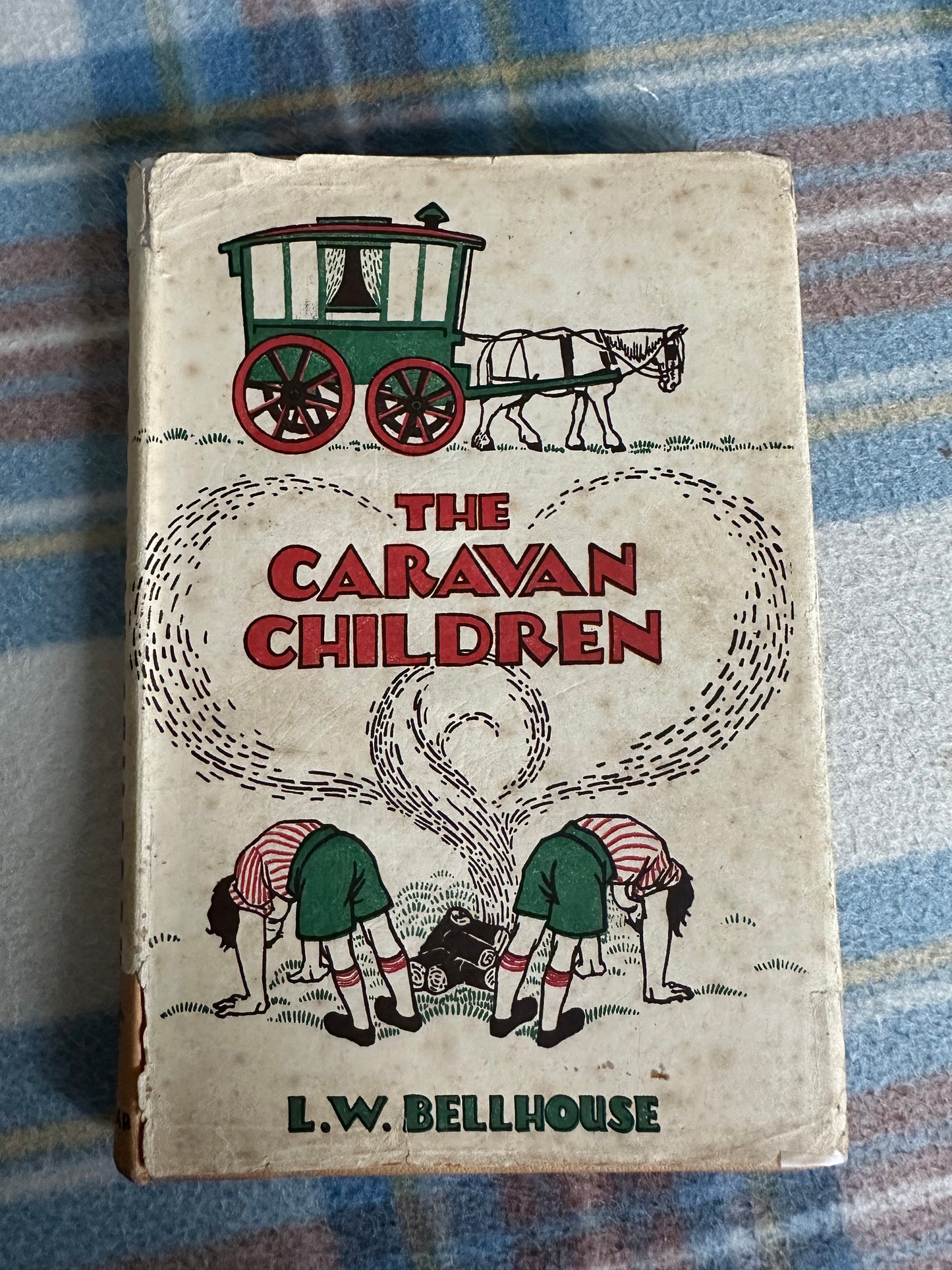 1947 The Caravan Children - Lucy W. Bellhouse(Illust Barbara Moray Williams) George G. Harrap