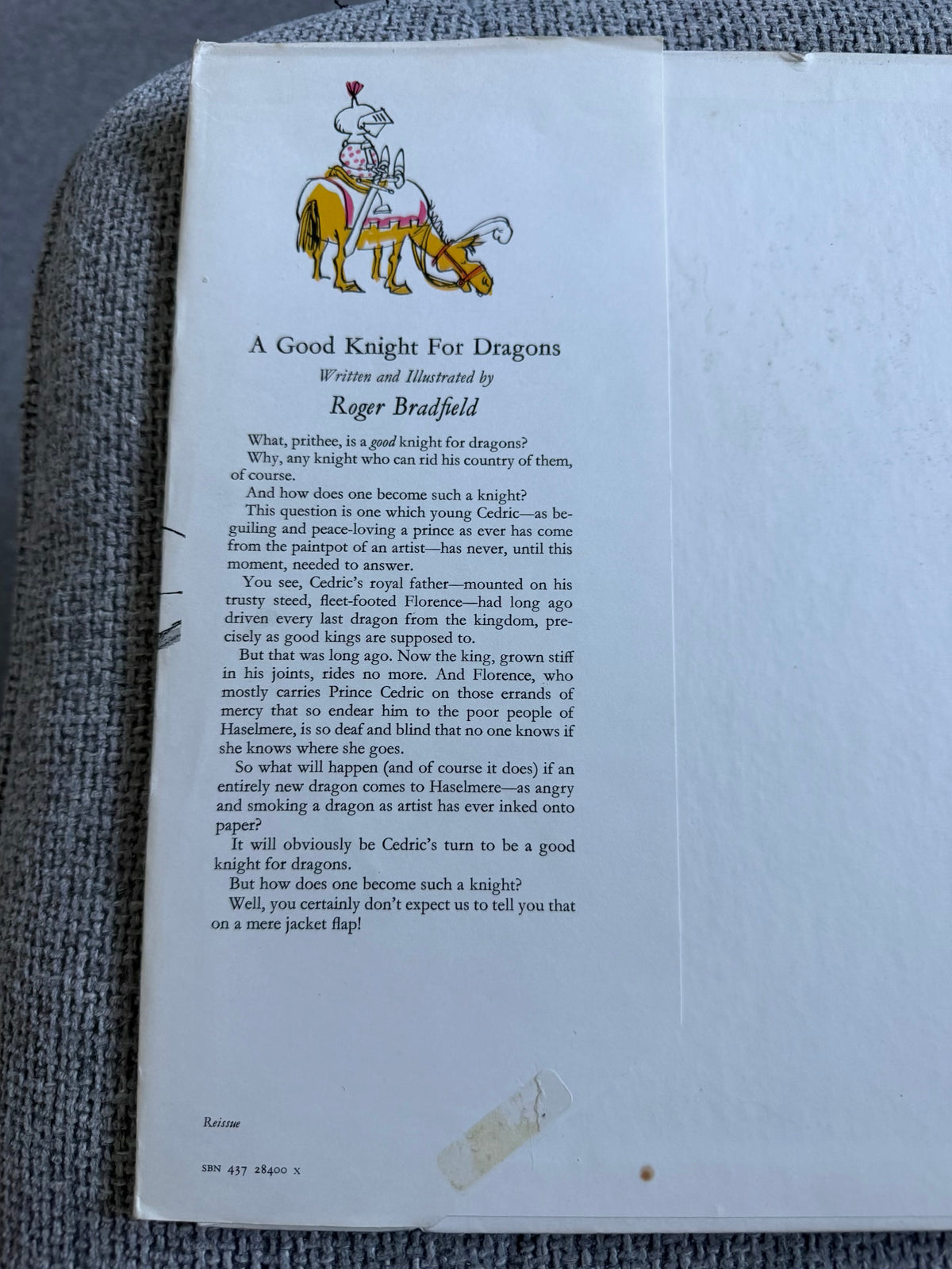 1974 A Good Knight For Dragons - Roger Bradfield (World’s Work)
