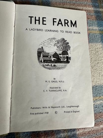 1960’s The Farm(Series 563)M. E. Gagg(C. F. Tunnicliffe illustrated)Wills & Hepworth