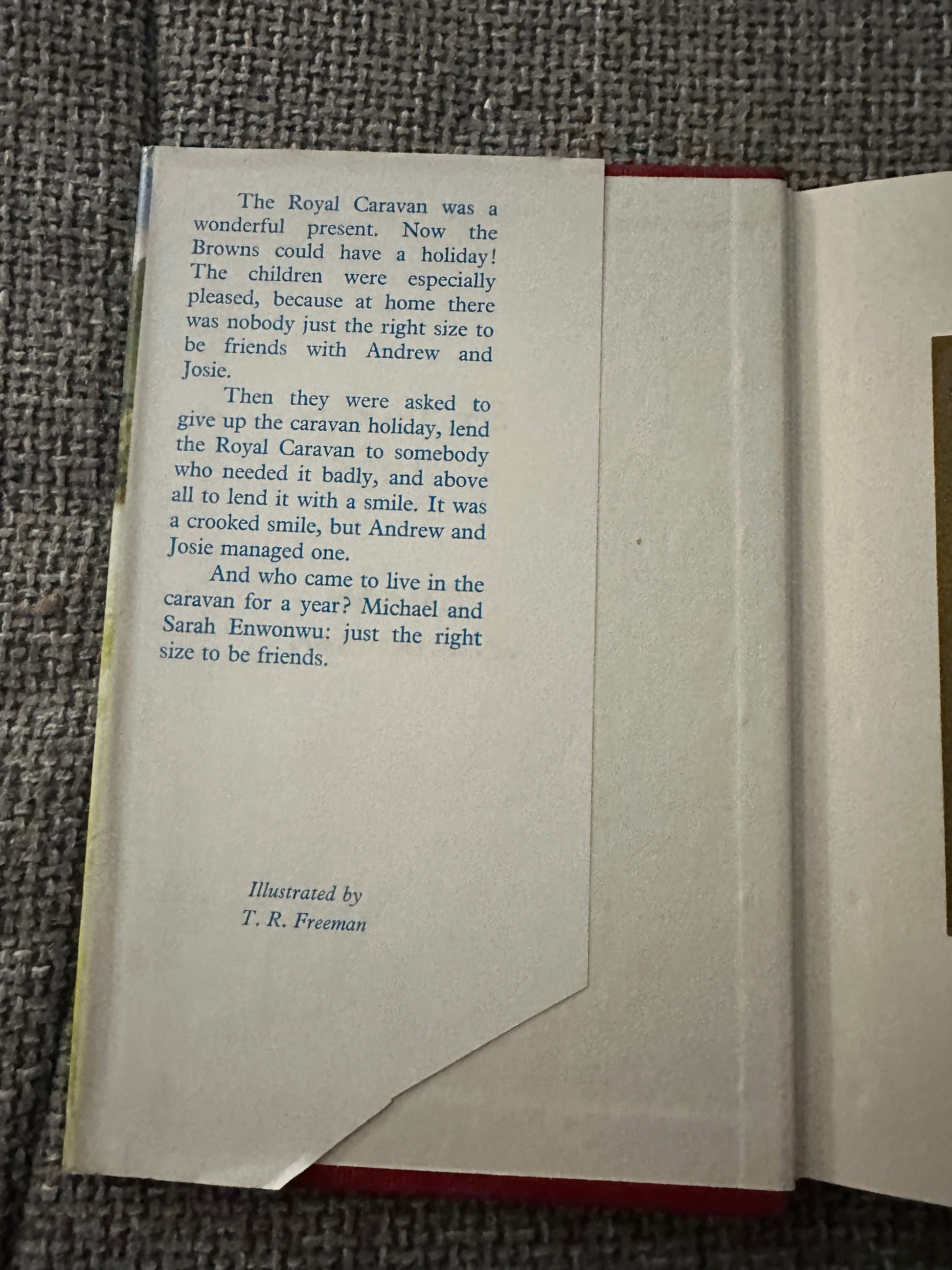 1963*1st* The Royal Caravan - Constance Savery ( T. R. Freeman Illust) Lutterworth Press
