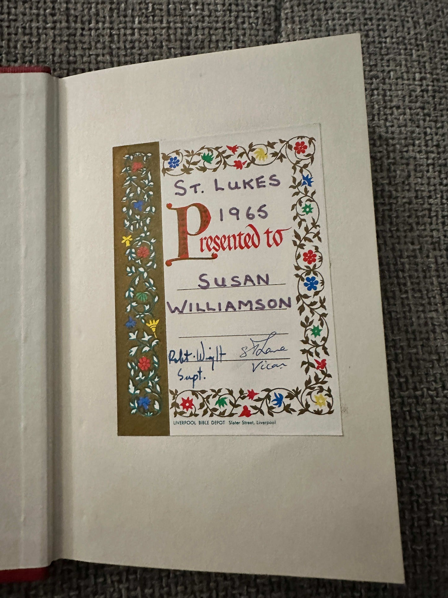 1963*1st* The Royal Caravan - Constance Savery ( T. R. Freeman Illust) Lutterworth Press