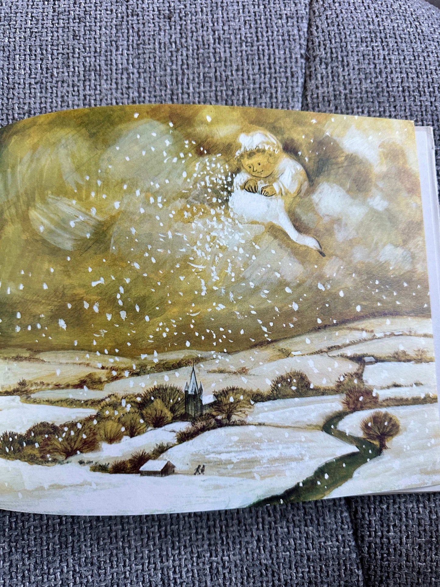 1967 Fee Fi Fo Fum - Raymond Briggs (Hamish Hamilton)