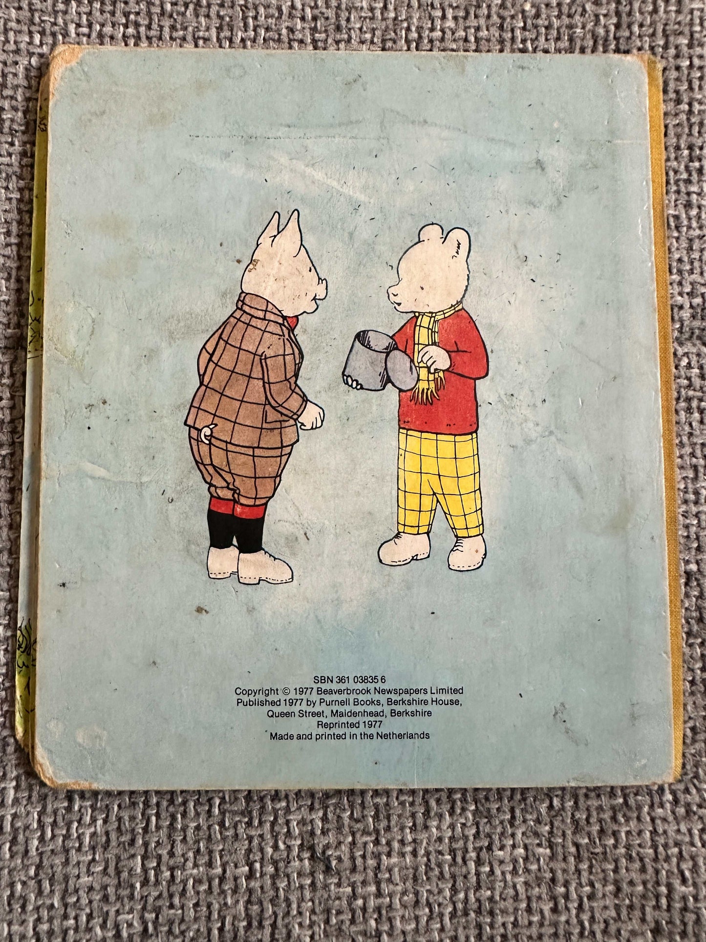 1977 Rupert Goes Fishing (Board Book) Purnell Books