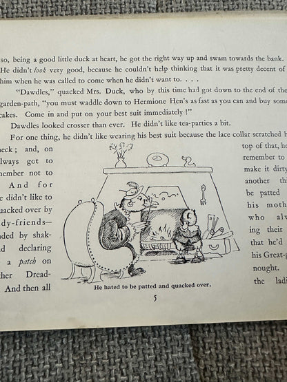 1943 Dawdles Duckling - Helen Haywood / Isobel St. Vincent (Hutchinson & Co Ltd)