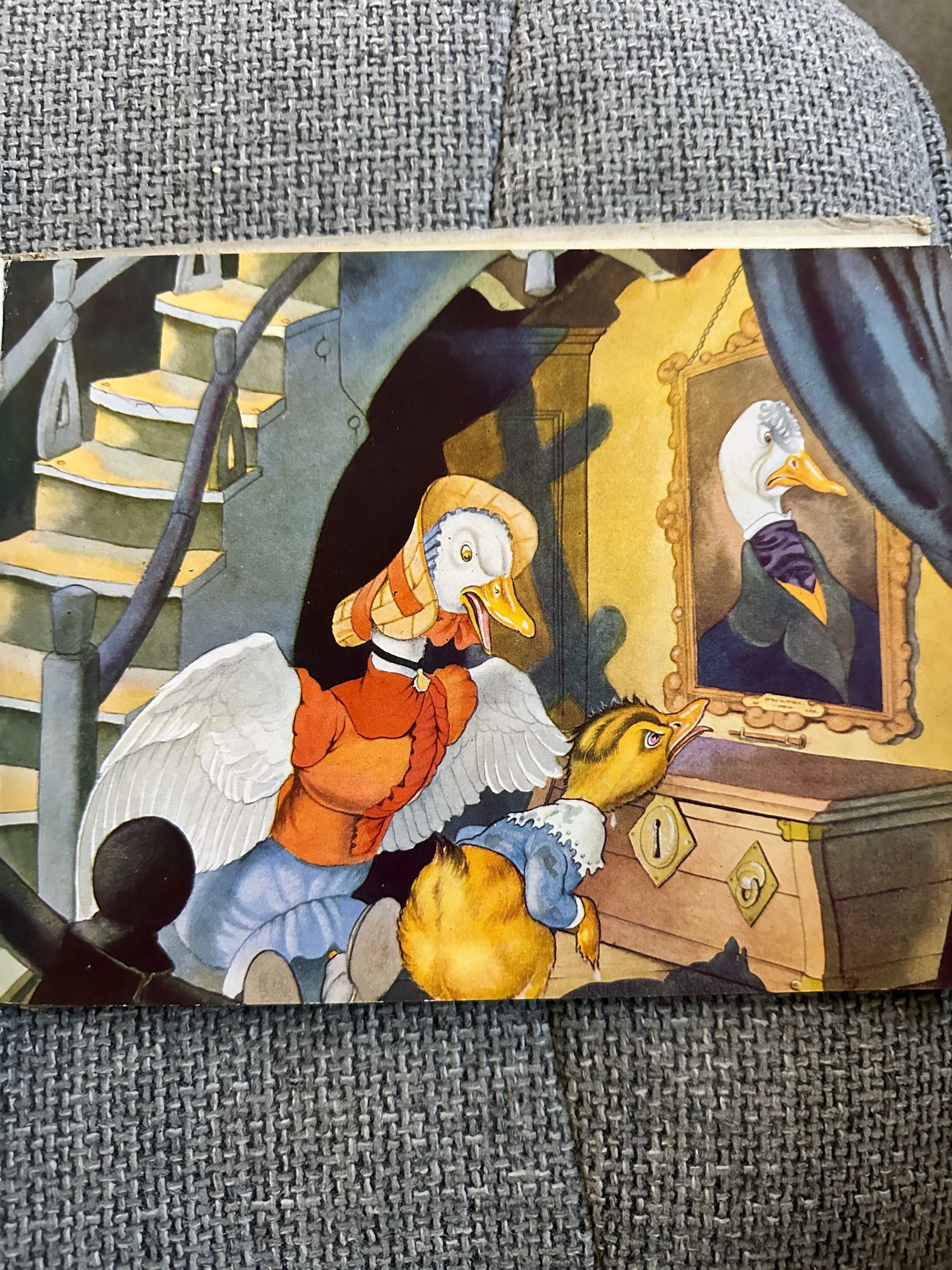 1943 Dawdles Duckling - Helen Haywood / Isobel St. Vincent (Hutchinson & Co Ltd)