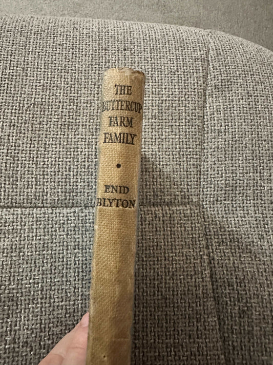 1956 The Buttercup Farm Family - Enid Blyton (Ruth Gervis Illust) Lutterworth Press