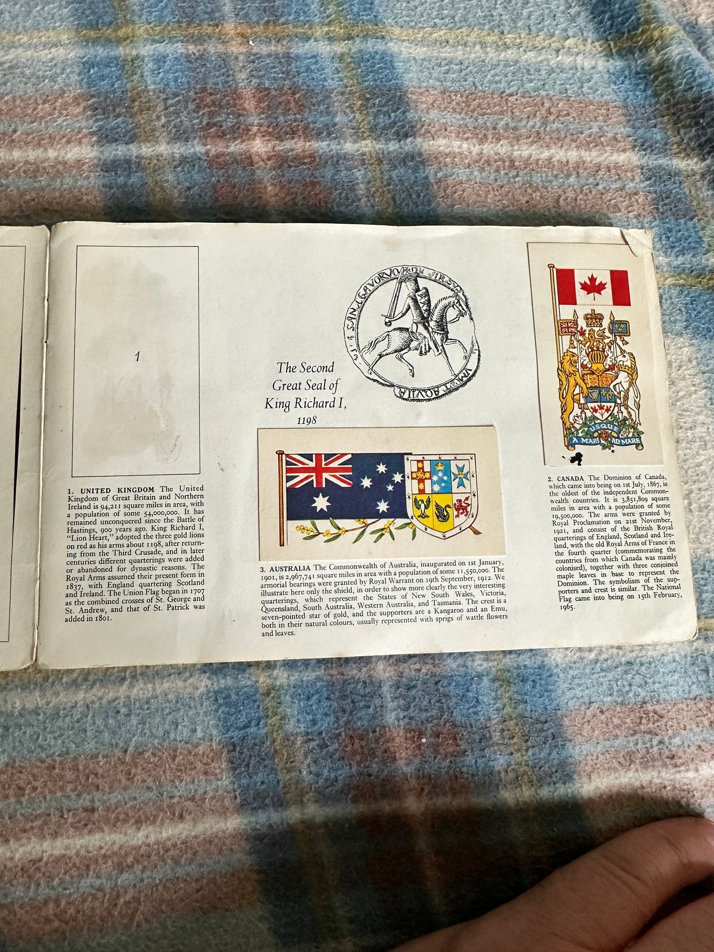 1967 Flags & Emblems Of The World(Brooke Bond Picture Cards