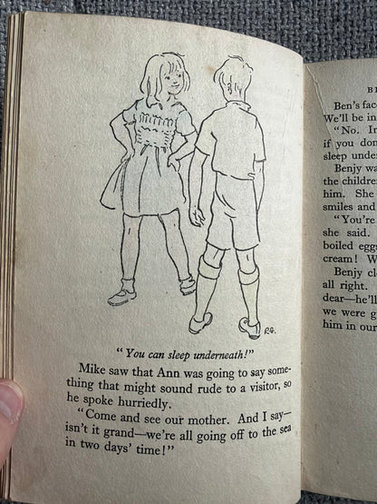 1950*1st* The Seaside Family - Enid Blyton (Ruth Gervis illust) Lutterworth Press