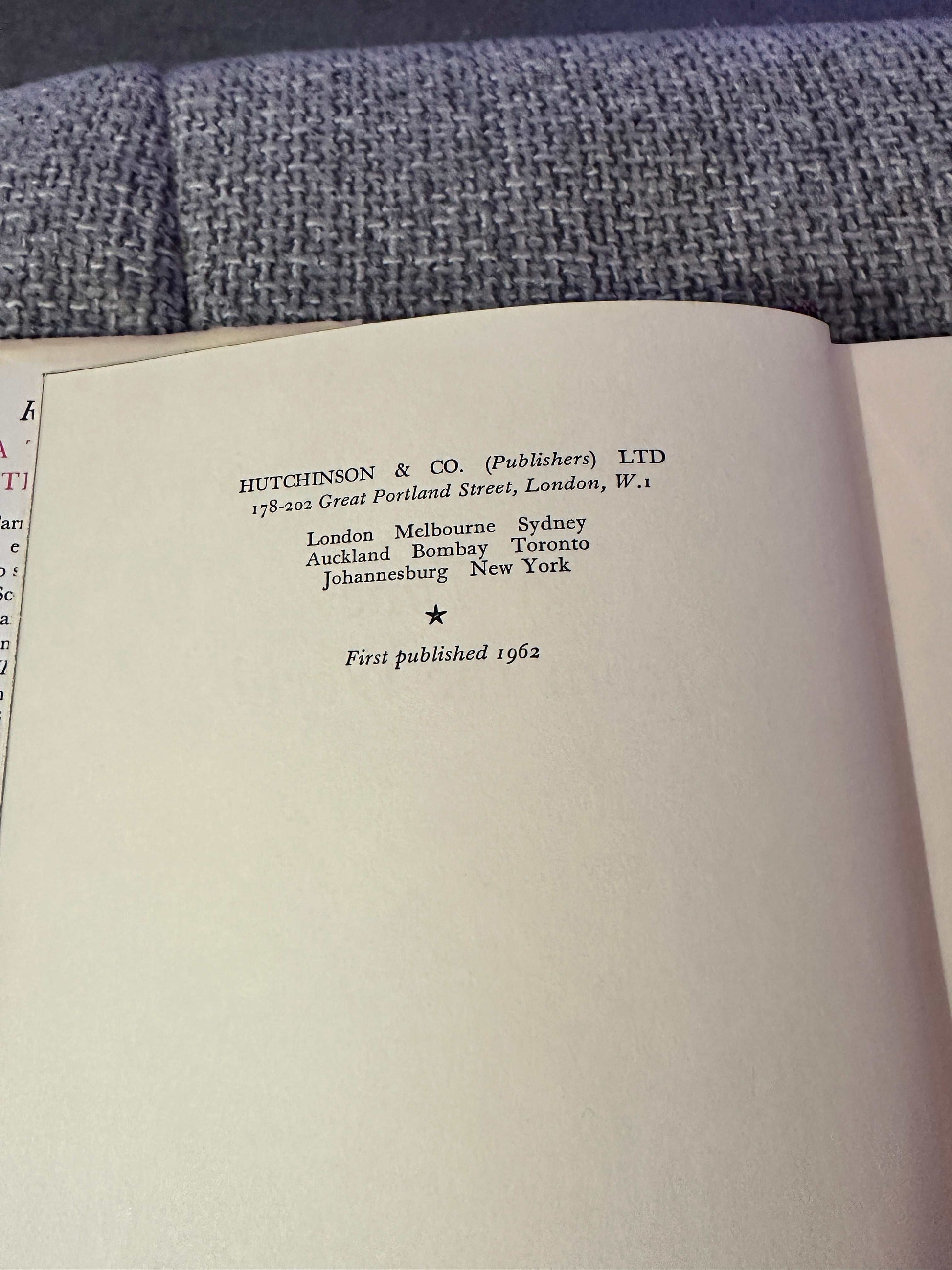 1962*1st* A Time From The World - Rowena Farre (Hutchinson)