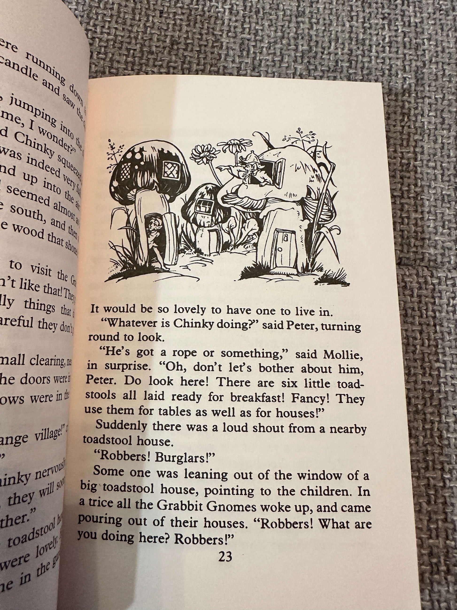 2017 The Adventures Of The Wishing-Chair - Enid Blyton (Dean & Son)