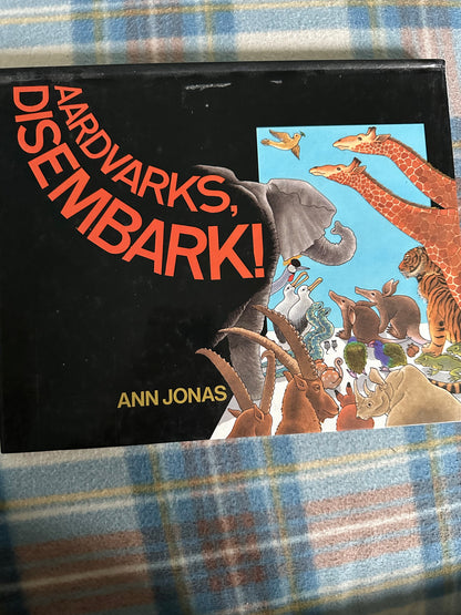 1991*1st* Aardvark Disembark - Ann Jonas(Julia MacRae Books)