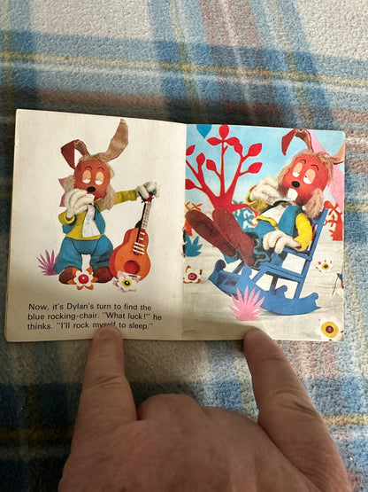 1968 Puzzle - Find The Rocking-Chair(Magic Roundabout Mini Book)