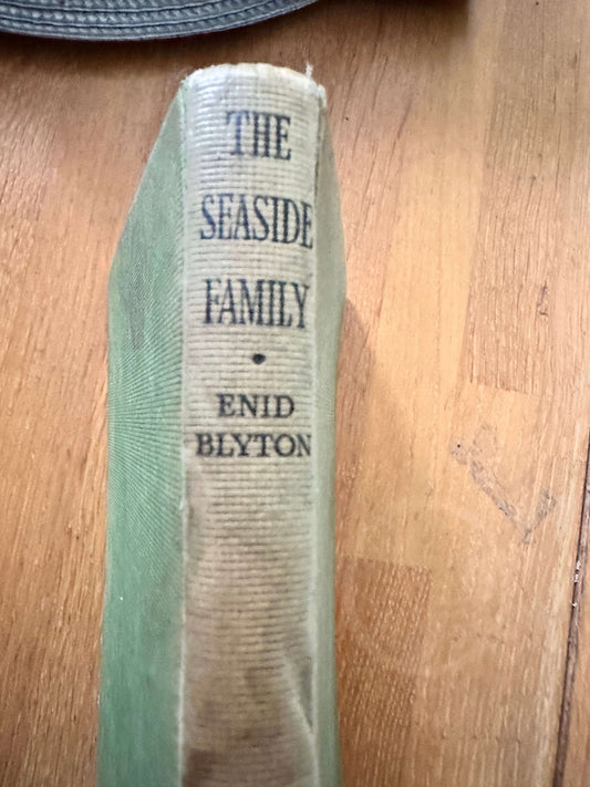 1958 The Seaside Family - Enid Blyton (Ruth Gervis Illust) Lutterworth Press