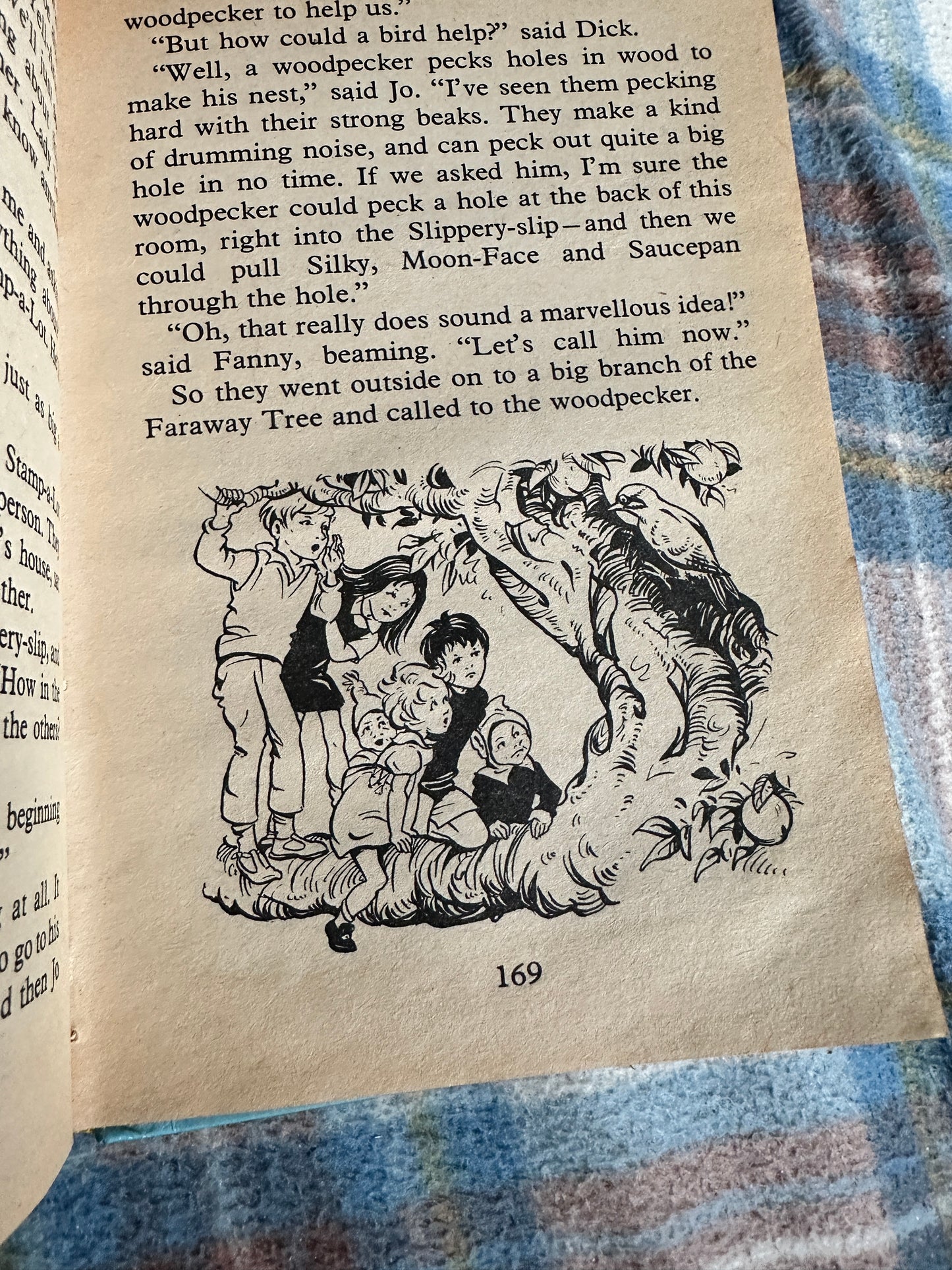 1971 The Magic Faraway Tree - Enid Blyton(Dean & Son Ltd)