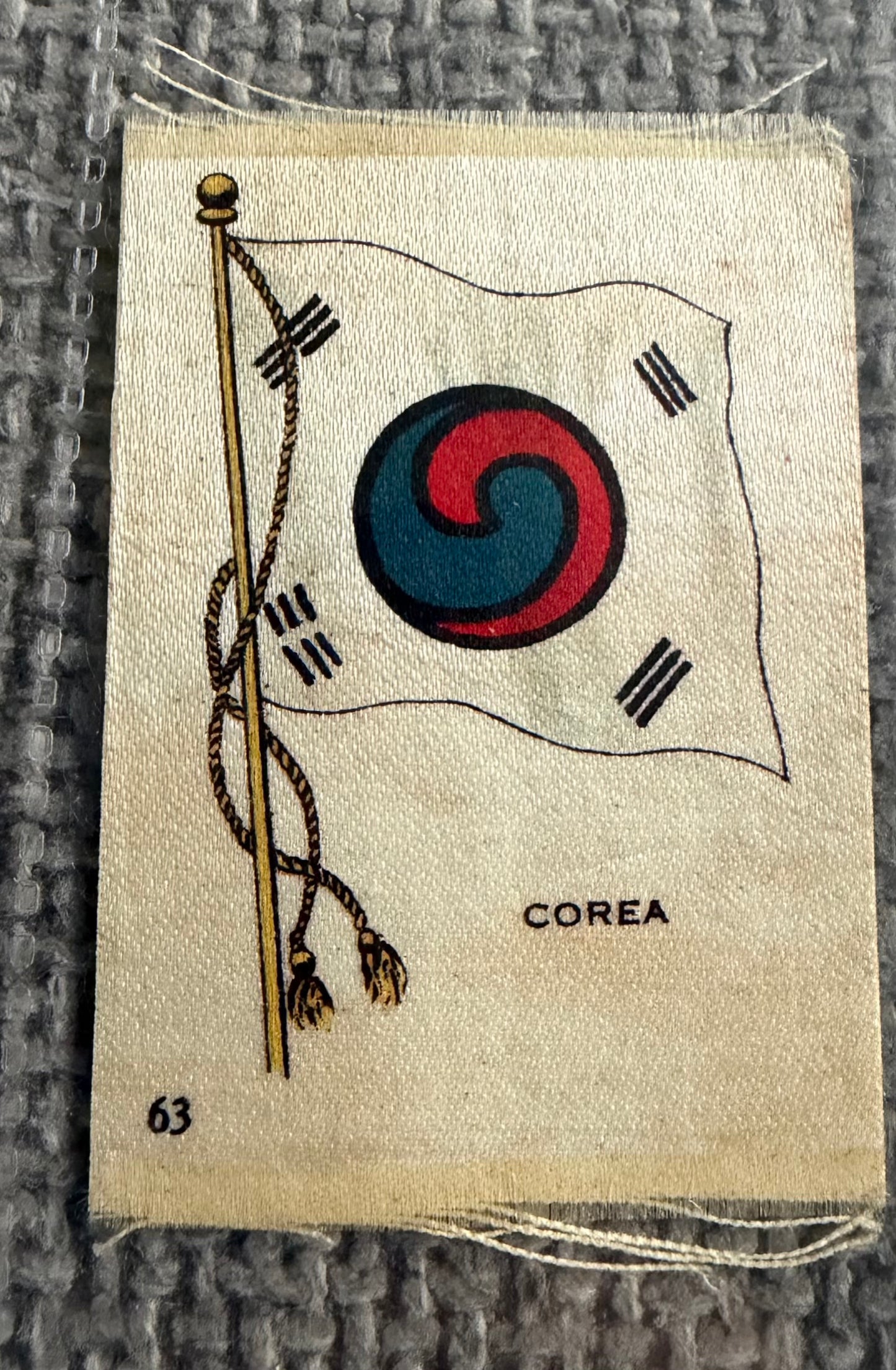 12 x Vintage Wix / B.D.V. Tobacco Silk Flag Cards — World Flags Collection c.1910s–1930s