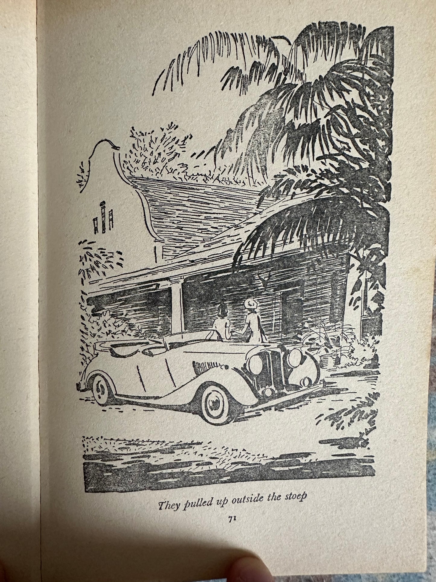 1950’s Rhodesian Adventure- Mollie Chappell(Illust Gilbert Dunlop) The Children’s Press)