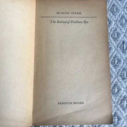 1964 The Ballad Of Peckham Rye - Muriel Spark(Penguin Books)