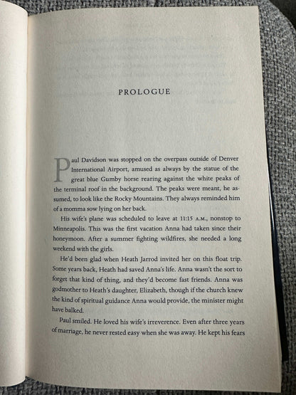 Prologue page of Destroyer Angel Nevada Barr first edition with text and imagery of the book's beginning