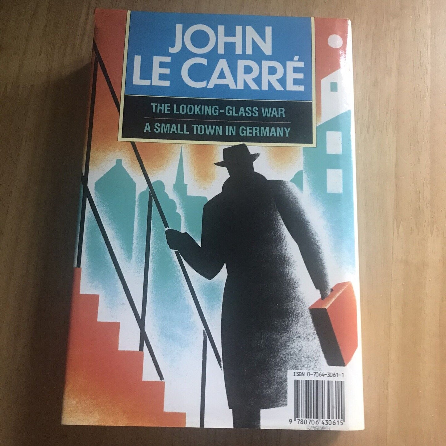 1987*1st*The Looking Glass War / A Small Town In Germany, JOHN LE CARRE,(Smiths)