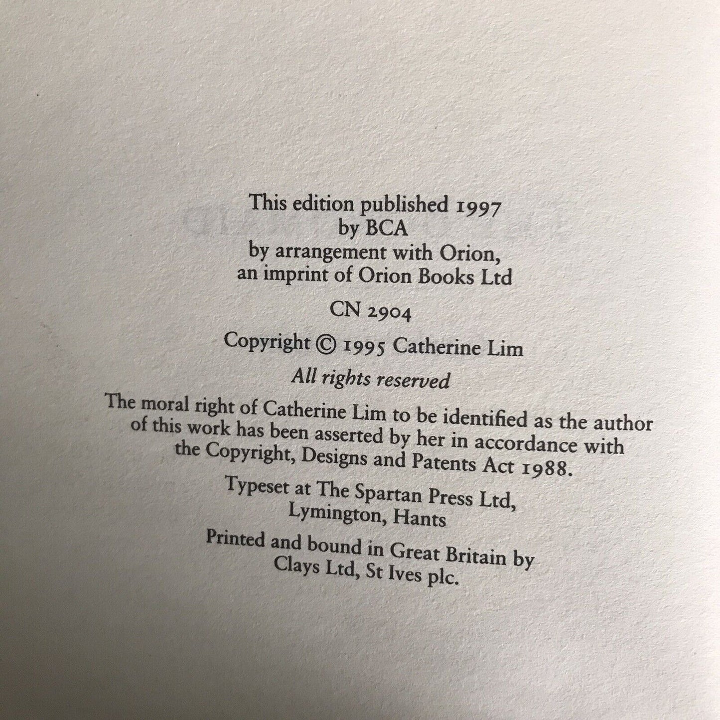 1997*1.*The Bondmaid von Catherine Lim (BCA-Verlag), gebundenes Buch