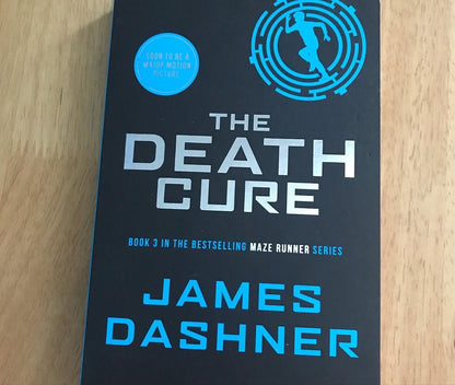 The Death Cure: 3/3 (Maze Runner Series),James Dashner